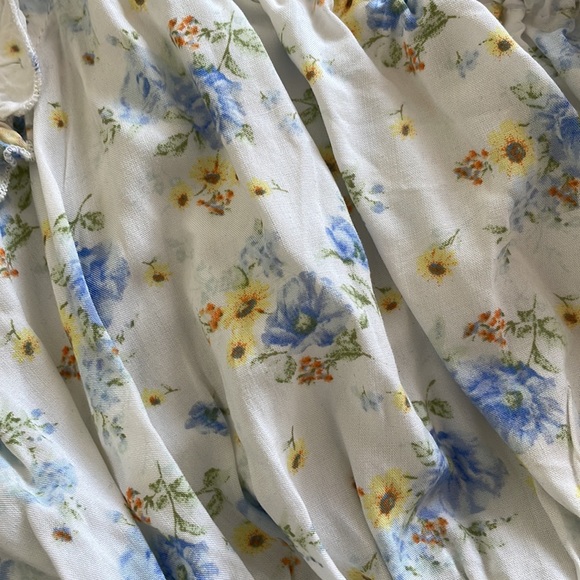 Floral Tank Top - Picture 2 of 3